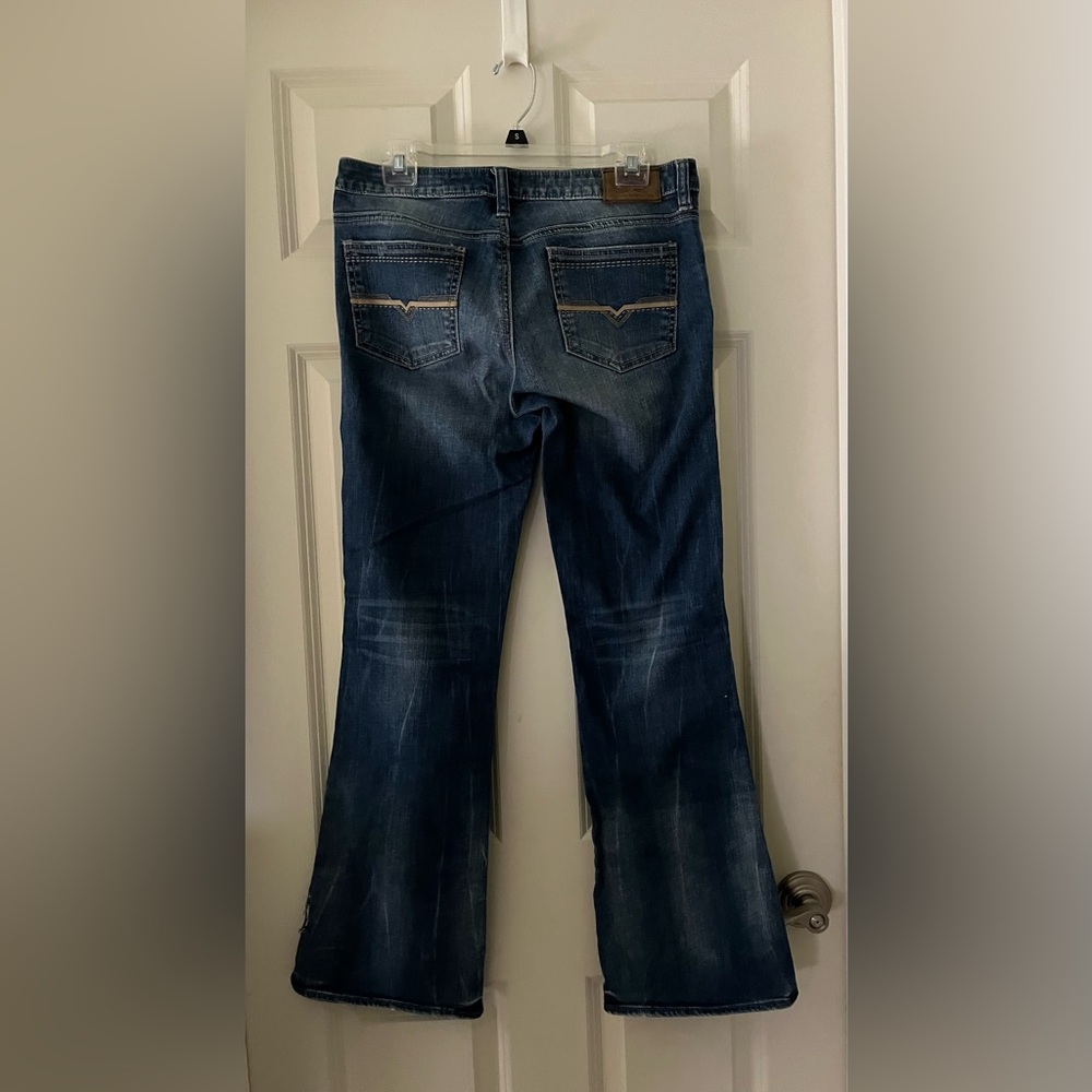 Women’s Buffalo by David Bitton Jeans Stretch Bootcut Denim 5 pocket distressed
